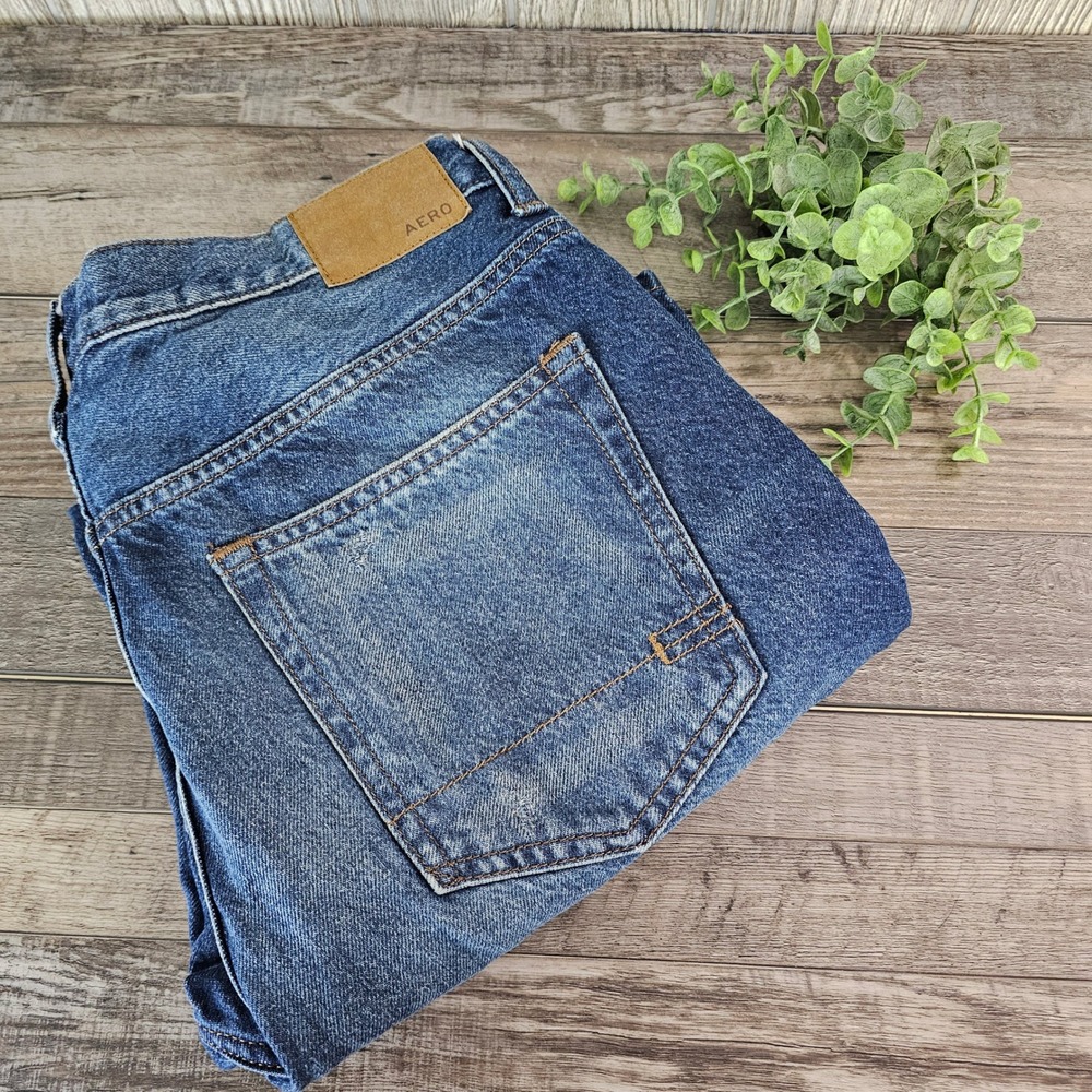 Aeropostale Mens Relaxed Fit Distressed Ripped Jeans 33x32 (Actual 34x31) Grunge